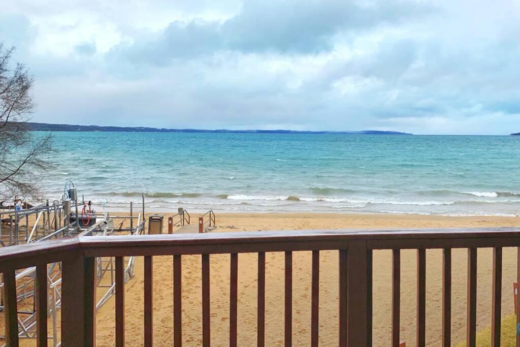 Apartment New Listing Bliss 211! Stunning Bay View *