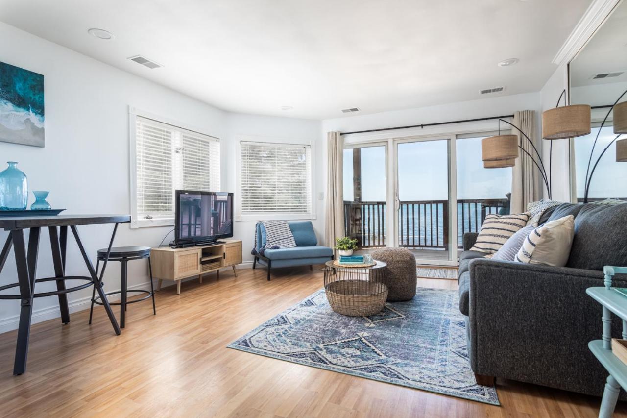 Appartement New Listing Bliss 211! Stunning Bay View