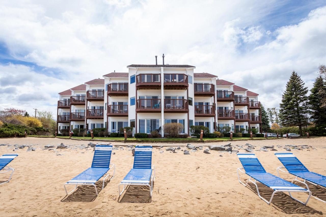 Apartment New Listing Bliss 211! Stunning Bay View