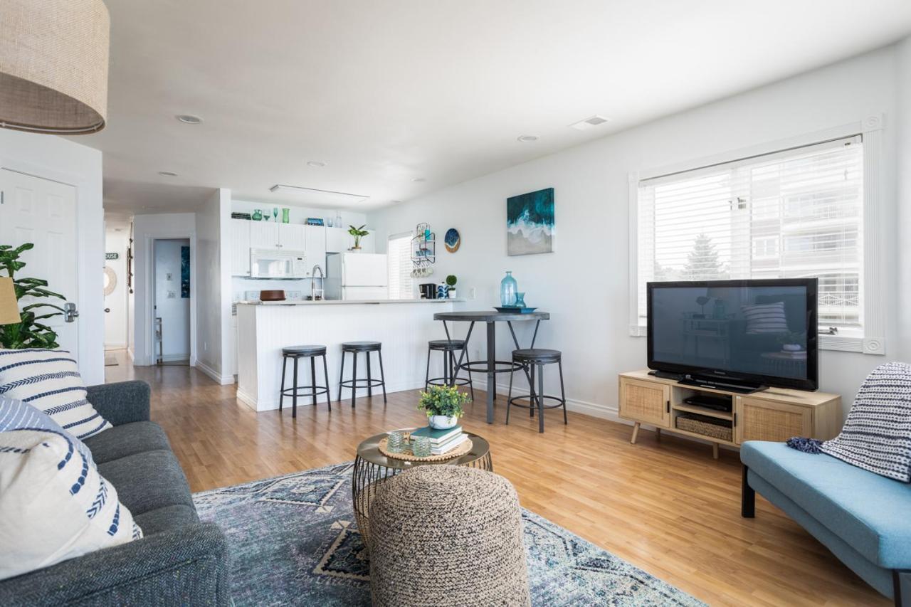 Apartment New Listing Bliss 211! Stunning Bay View *
